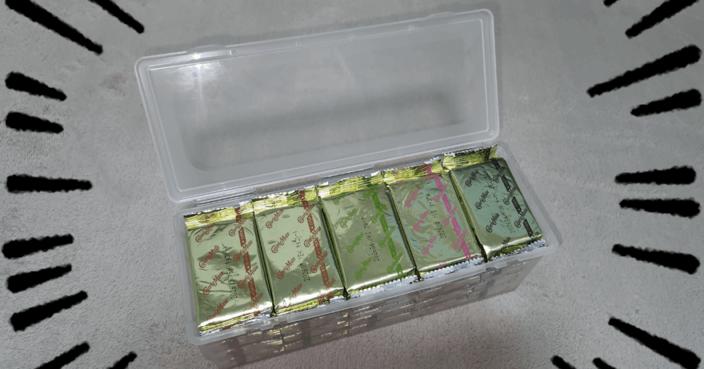 箸収納ケースにカロリーメイト10箱分収納
